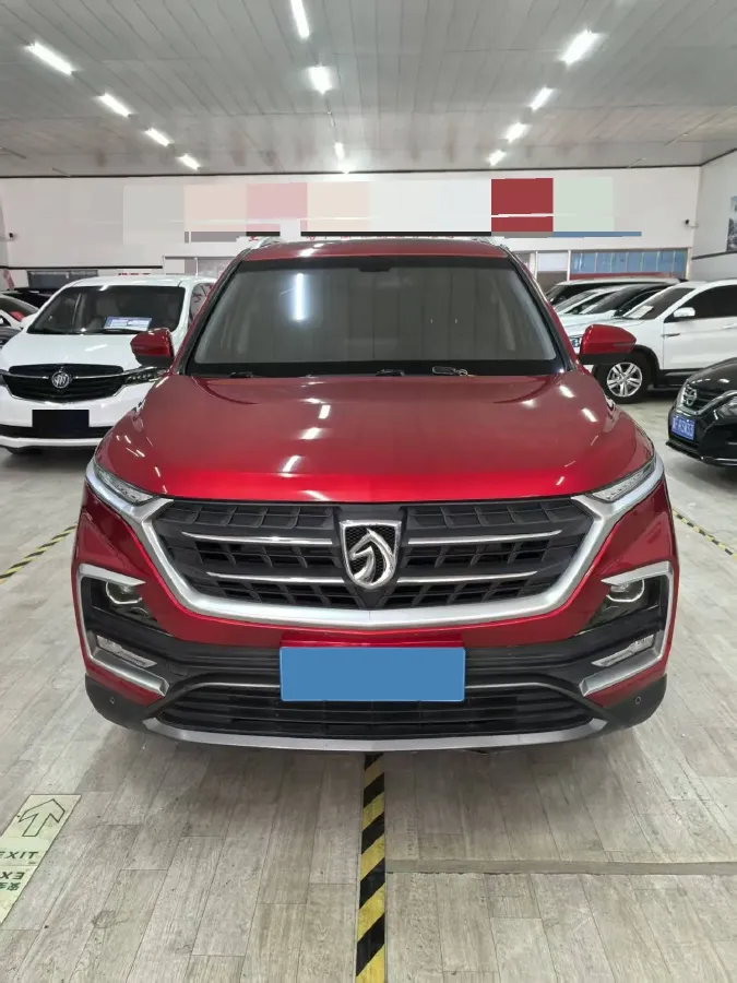 2018 BaoJun 530 1.5T 150HP L4 6DCT,autocango,china used car exporter,china ev exporter,chinese used car exporter,chinese used ev exporter