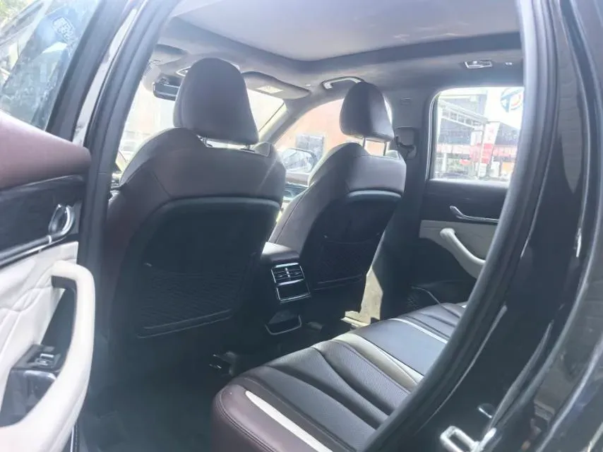 2021 Geely Monjaro 2.0T 218HP L4 7DCT,autocango,china used car exporter,china ev exporter,chinese used car exporter,chinese used ev exporter