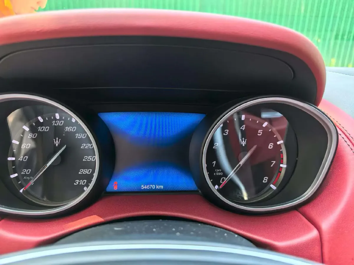 2018 Maserati Levante 3.0T 350HP V6 8AT,autocango,china used car exporter,china ev exporter,chinese used car exporter,chinese used ev exporter