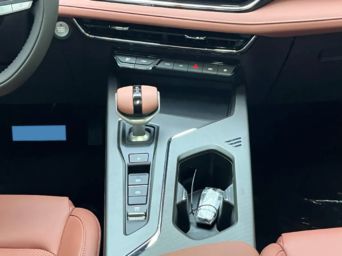 2026 ChangAn X5 PLUS 1.5T 192HP L4 7DCT,autocango,china used car exporter,china ev exporter,chinese used car exporter,chinese used ev exporter