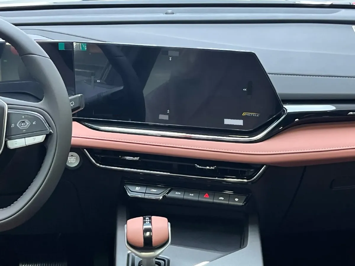 2026 ChangAn X5 PLUS 1.5T 192HP L4 7DCT,autocango,china used car exporter,china ev exporter,chinese used car exporter,chinese used ev exporter