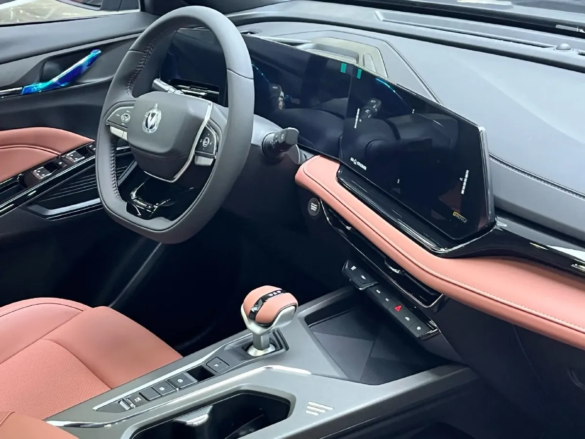 2026 ChangAn X5 PLUS 1.5T 192HP L4 7DCT,autocango,china used car exporter,china ev exporter,chinese used car exporter,chinese used ev exporter