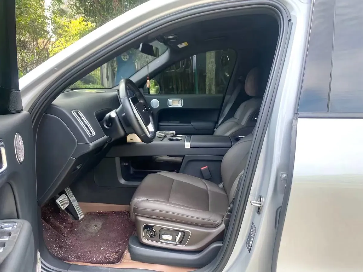 2022 Li L9 Range Extended 154HP REEV 42.6KWH,autocango,china used car exporter,china ev exporter,chinese used car exporter,chinese used ev exporter