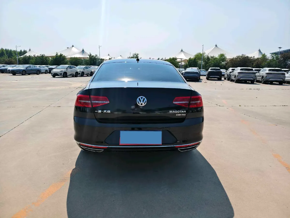2019 Volkswagen Magotan 2.0T 186HP L4 7DCT,autocango,china used car exporter,china ev exporter,chinese used car exporter,chinese used ev exporter