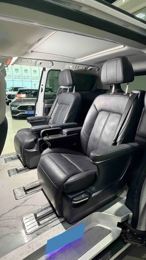 2023 GAC Trumpchi M8 2.0T 252HP L4 8AT,autocango,china used car exporter,china ev exporter,chinese used car exporter,chinese used ev exporter