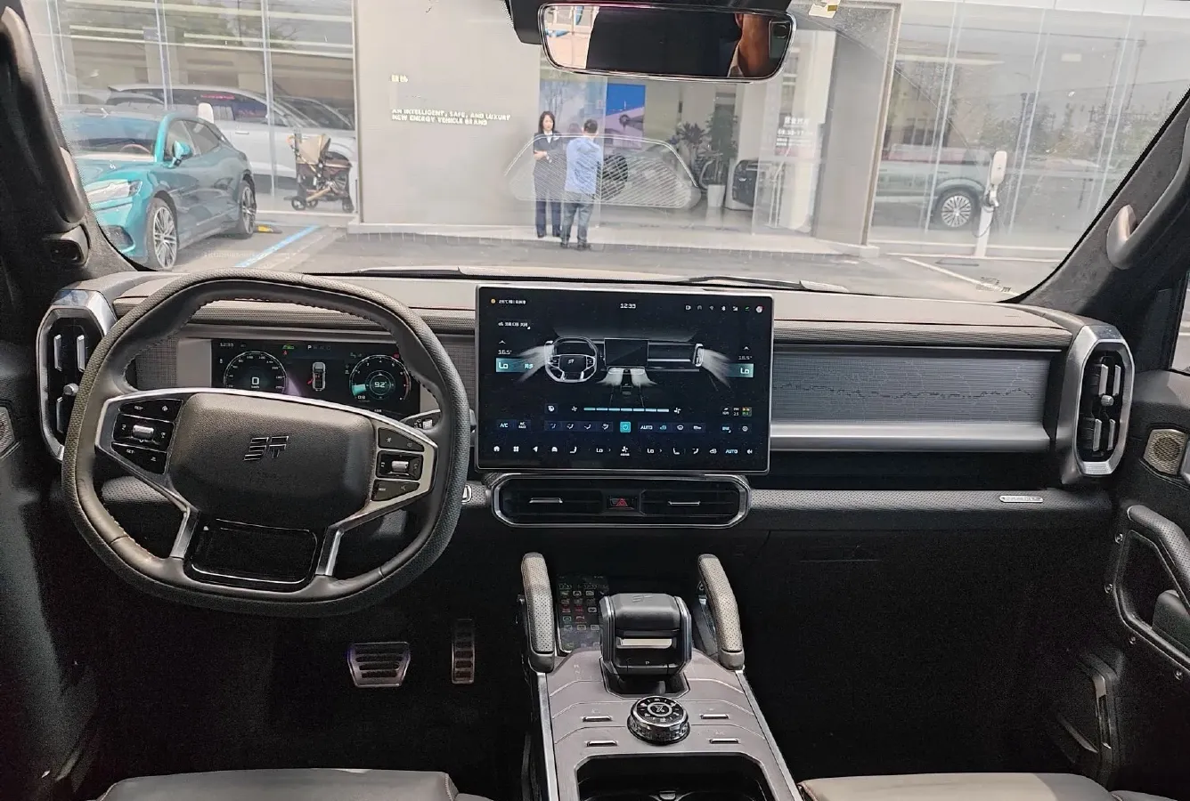 2023 Jetour Traveller 2.0T 254HP L4 7DCT,autocango,china used car exporter,china ev exporter,chinese used car exporter,chinese used ev exporter