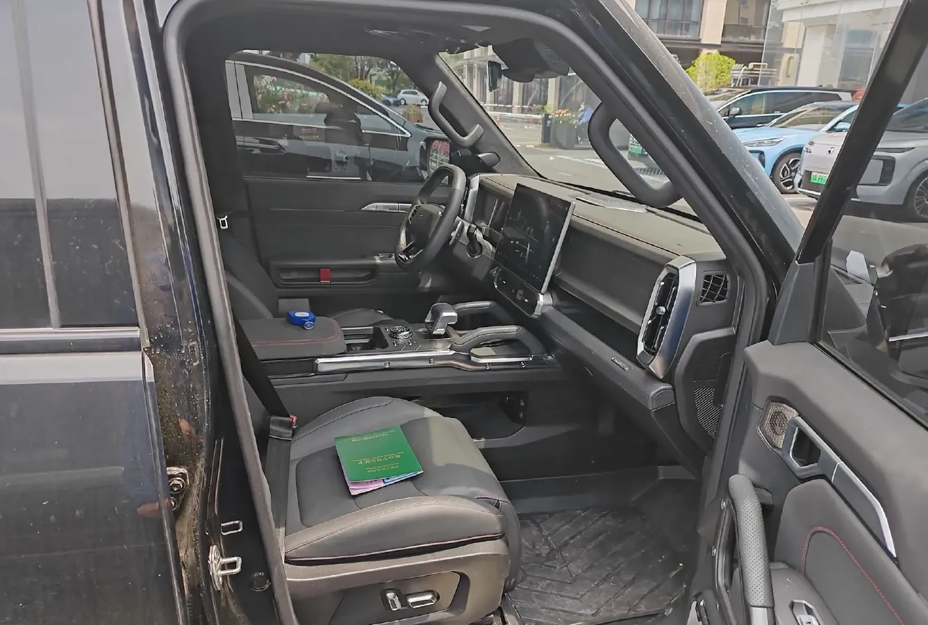 2023 Jetour Traveller 2.0T 254HP L4 7DCT,autocango,china used car exporter,china ev exporter,chinese used car exporter,chinese used ev exporter