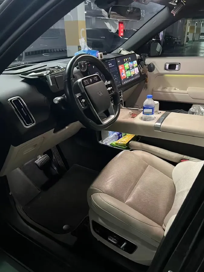 2023 Li L7 Range Extended 154HP REEV 40.9KWH,autocango,china used car exporter,china ev exporter,chinese used car exporter,chinese used ev exporter