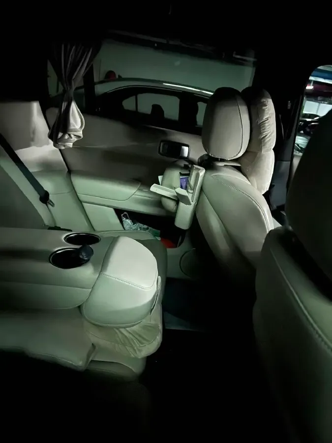 2023 Li L7 Range Extended 154HP REEV 40.9KWH,autocango,china used car exporter,china ev exporter,chinese used car exporter,chinese used ev exporter