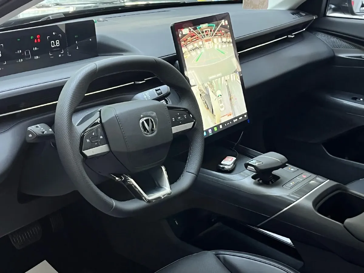 2025 ChangAn Eado 1.5T 192HP L4 7DCT,autocango,china used car exporter,china ev exporter,chinese used car exporter,chinese used ev exporter