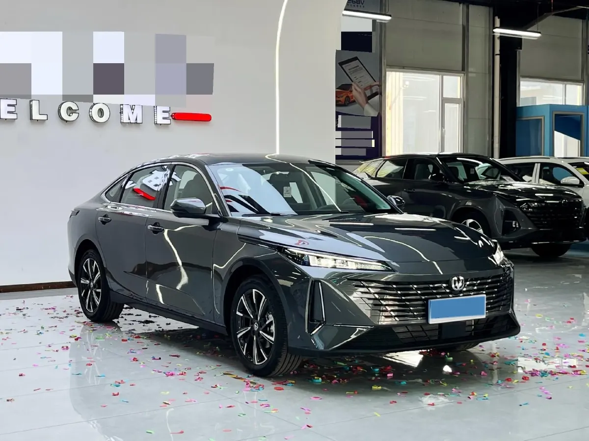 2025 ChangAn Eado 1.5T 192HP L4 7DCT,autocango,china used car exporter,china ev exporter,chinese used car exporter,chinese used ev exporter