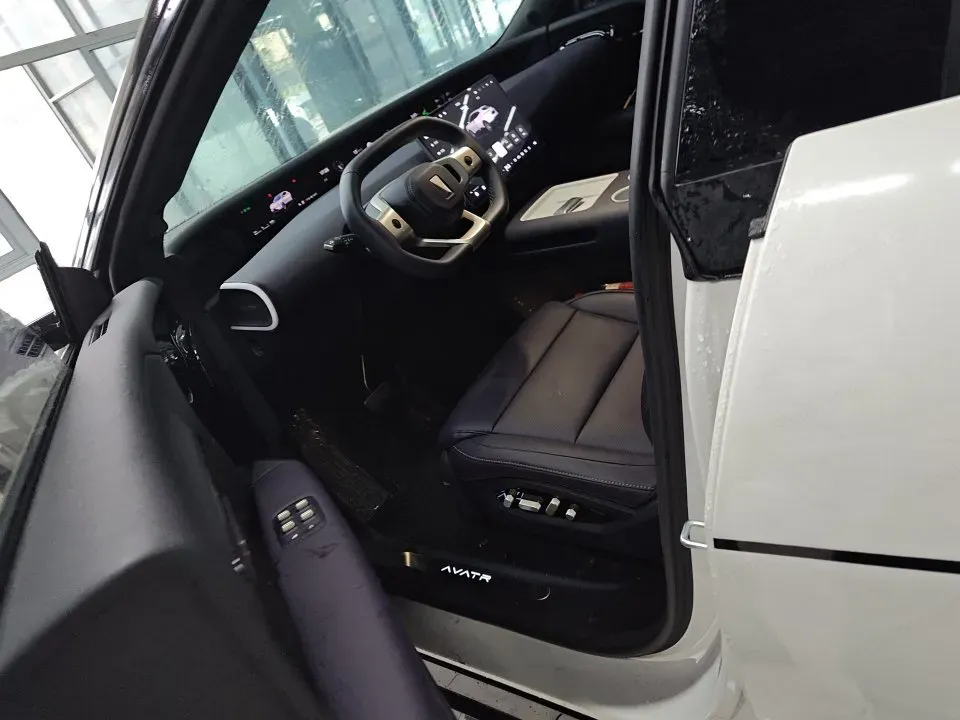 2026 Avatr 07 BEV,autocango,china used car exporter,china ev exporter,chinese used car exporter,chinese used ev exporter