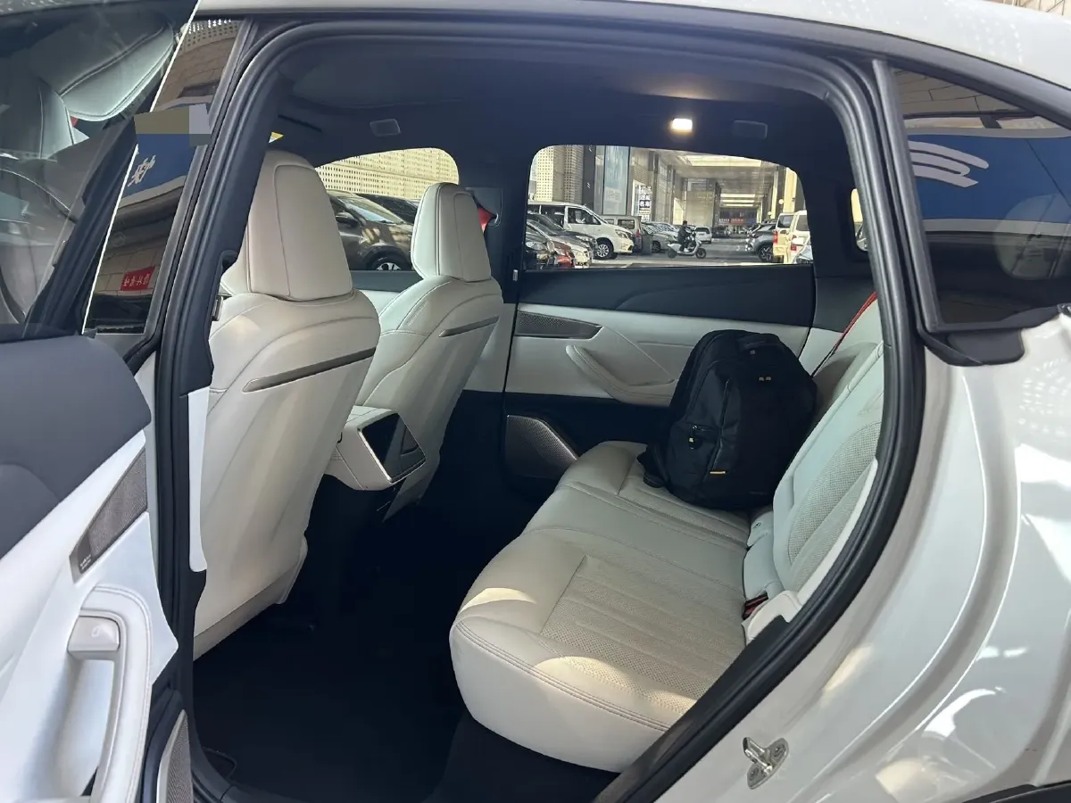 2024 ONVO L60 BEV 60KWH,autocango,china used car exporter,china ev exporter,chinese used car exporter,chinese used ev exporter