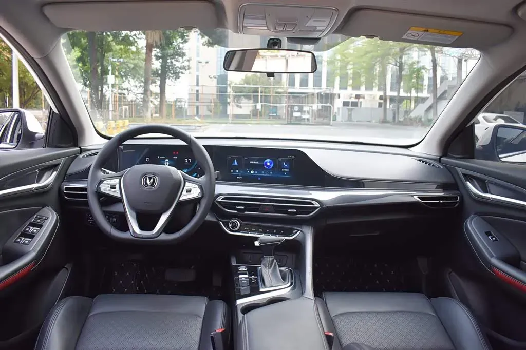 2020 ChangAn Eado 1.4T 158HP L4 7DCT,autocango,china used car exporter,china ev exporter,chinese used car exporter,chinese used ev exporter