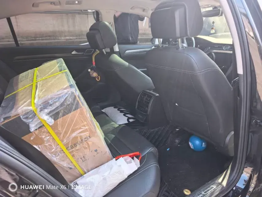 2020 Volkswagen Magotan 2.0T 186HP L4 7DCT,autocango,china used car exporter,china ev exporter,chinese used car exporter,chinese used ev exporter