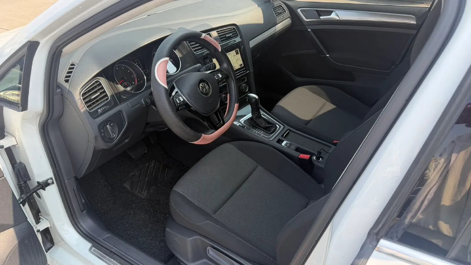 2019 Volkswagen Golf 1.2T 116HP L4 7DCT,autocango,china used car exporter,china ev exporter,chinese used car exporter,chinese used ev exporter