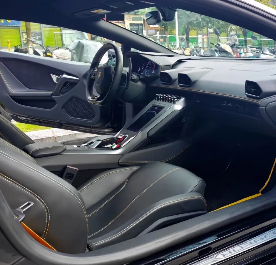 2020 Lamborghini Huracán 5.2L 611HP V10 7DCT,autocango,china used car exporter,china ev exporter,chinese used car exporter,chinese used ev exporter