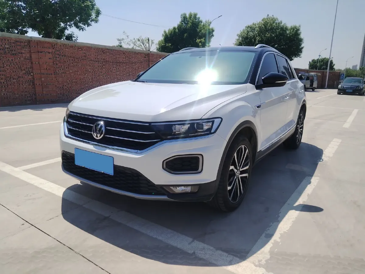 2021 Volkswagen T-Roc 1.4T 150HP L4 7DCT,autocango,china used car exporter,china ev exporter,chinese used car exporter,chinese used ev exporter