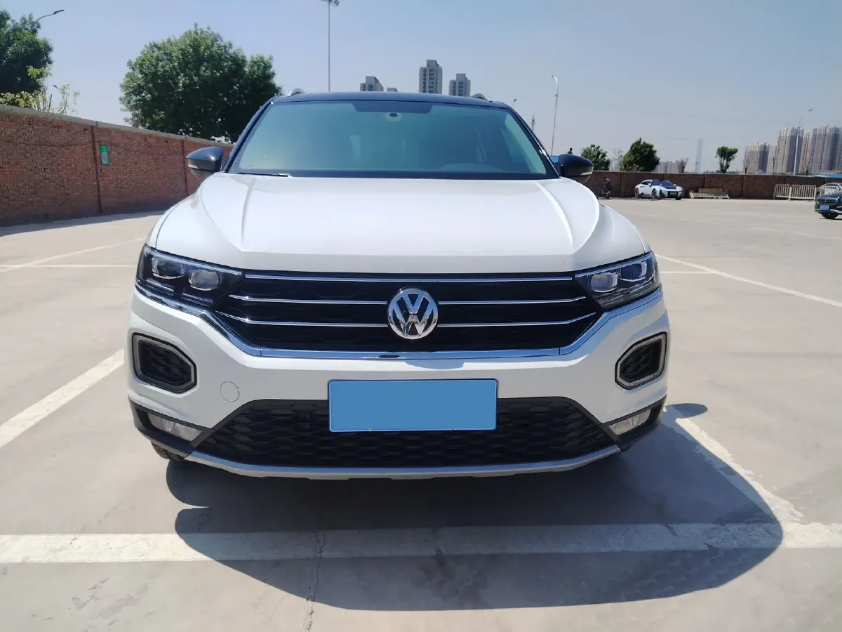 2021 Volkswagen T-Roc 1.4T 150HP L4 7DCT,autocango,china used car exporter,china ev exporter,chinese used car exporter,chinese used ev exporter