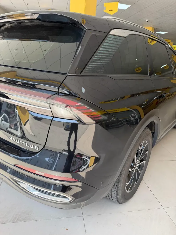 2023 Lincoln Nautilus 2.0T 261HP L4 8AT,autocango,china used car exporter,china ev exporter,chinese used car exporter,chinese used ev exporter
