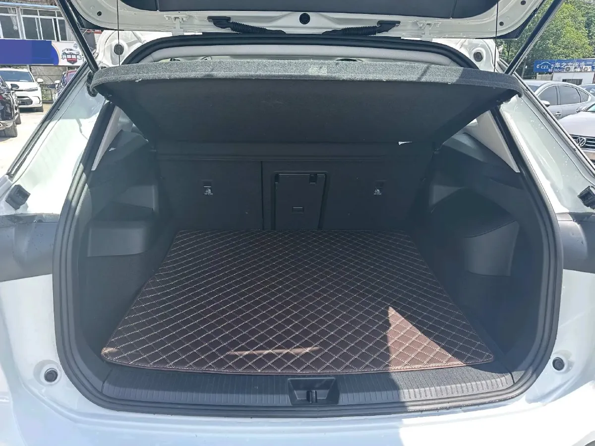 2025 Volkswagen Tayron 2.0T 186HP L4 7DCT,autocango,china used car exporter,china ev exporter,chinese used car exporter,chinese used ev exporter