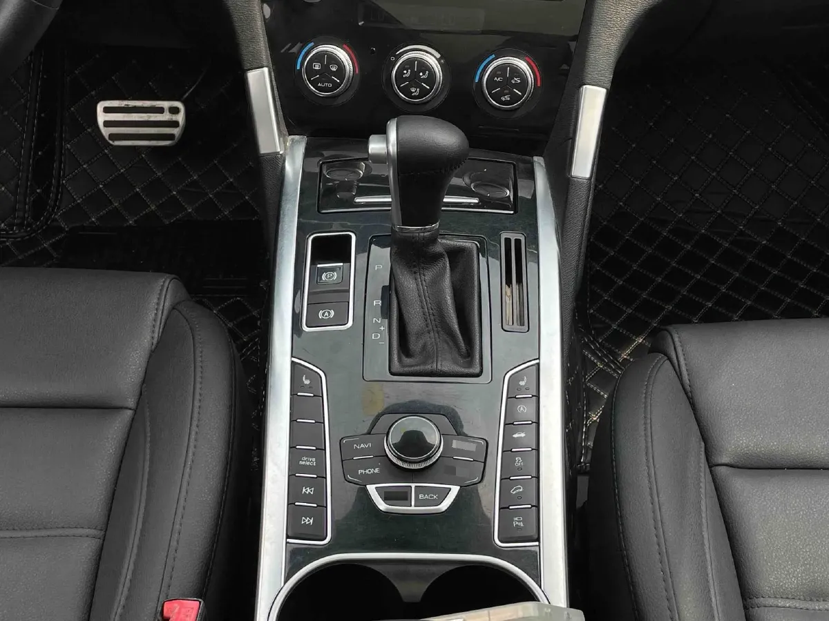 2017 Haval H7 2.0T 231HP L4 6DCT,autocango,china used car exporter,china ev exporter,chinese used car exporter,chinese used ev exporter