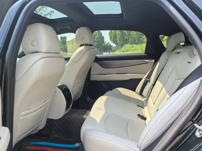 2023 Cadillac CT6 2.0T 237HP L4 10AT,autocango,china used car exporter,china ev exporter,chinese used car exporter,chinese used ev exporter