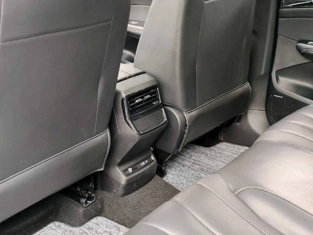 2022 Roewe RX5 MAX 1.5T 181HP L4 6AT,autocango,china used car exporter,china ev exporter,chinese used car exporter,chinese used ev exporter