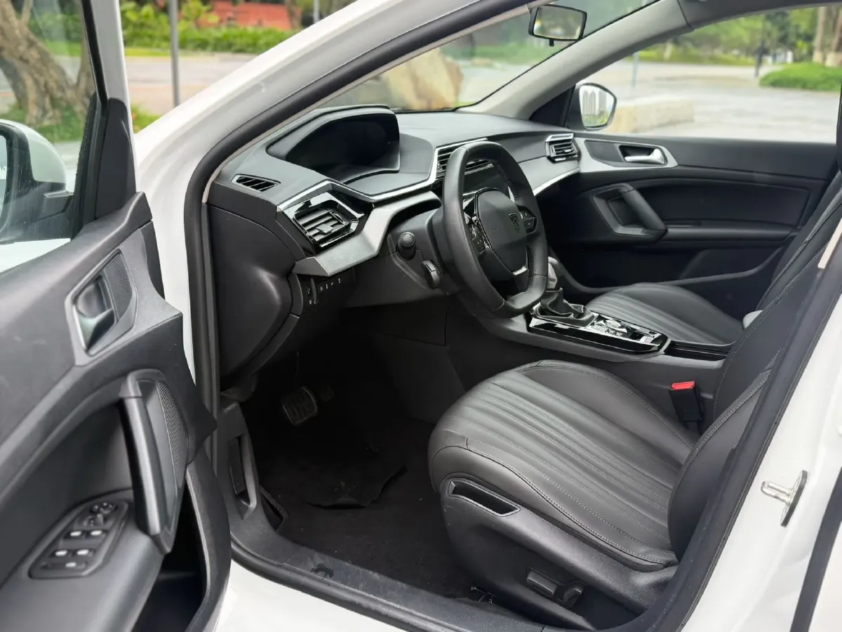 2022 Peugeot 408 1.6T 170HP L4 6AT,autocango,china used car exporter,china ev exporter,chinese used car exporter,chinese used ev exporter