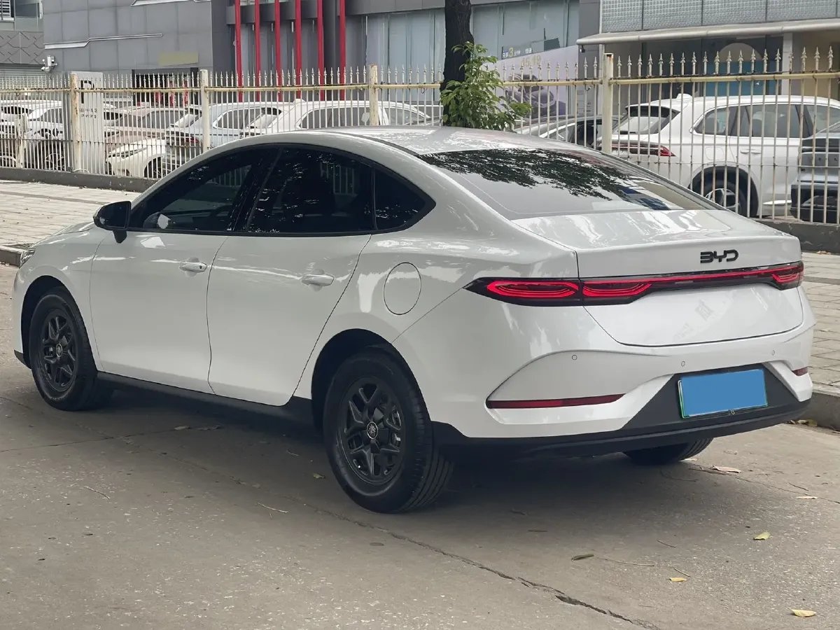 2025 BYD Qin Plus 1.5L 101HP L4 E-CVT PHEV 7.68KWH,autocango,china used car exporter,china ev exporter,chinese used car exporter,chinese used ev exporter