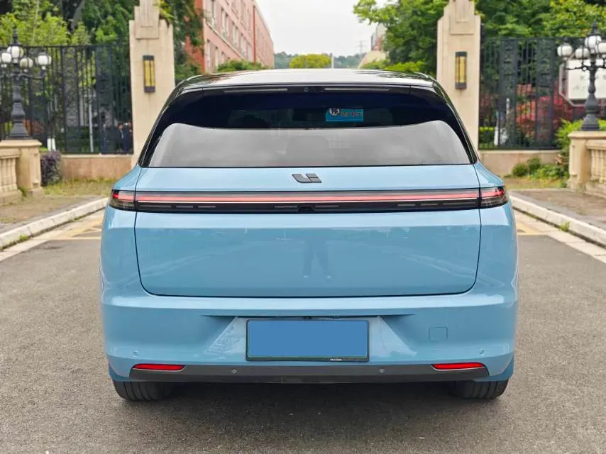 2023 Li L7 Range Extended 154HP REEV 40.9KWH,autocango,china used car exporter,china ev exporter,chinese used car exporter,chinese used ev exporter