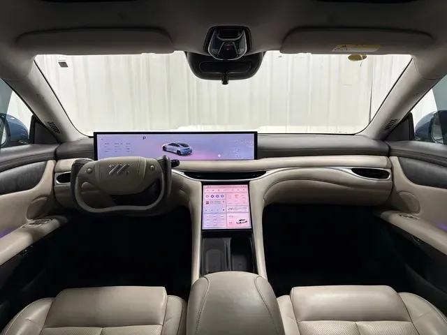 2024 IM L6 BEV 75KWH,autocango,china used car exporter,china ev exporter,chinese used car exporter,chinese used ev exporter