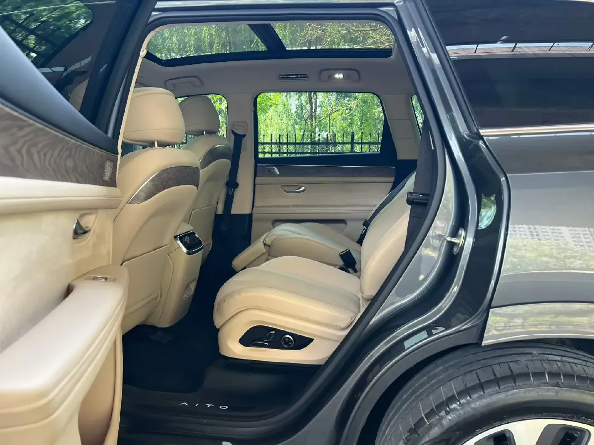 2022 Infiniti Q50L 2.0T 211HP L4 7AT,autocango,china used car exporter,china ev exporter,chinese used car exporter,chinese used ev exporter