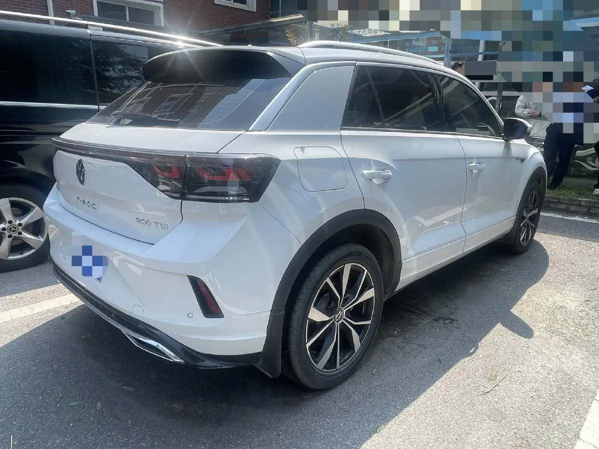 2024 Volkswagen T-Roc 1.5T 160HP L4 7DCT,autocango,china used car exporter,china ev exporter,chinese used car exporter,chinese used ev exporter
