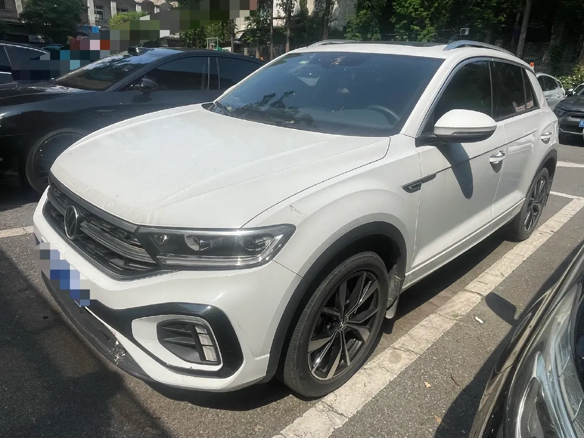 2024 Volkswagen T-Roc 1.5T 160HP L4 7DCT,autocango,china used car exporter,china ev exporter,chinese used car exporter,chinese used ev exporter
