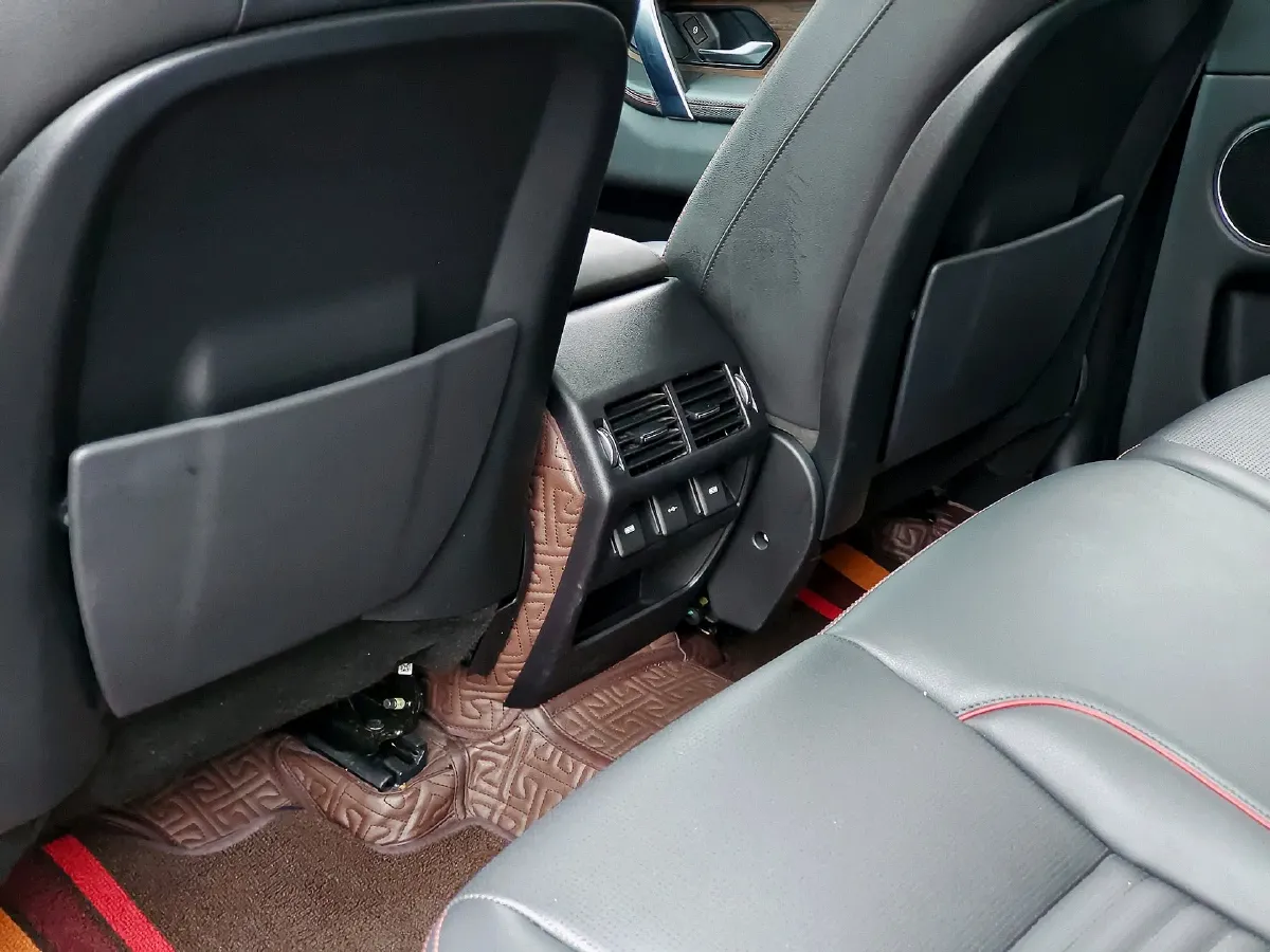 2021 Land Rover Discovery Sport 2.0T 249HP L4 9AT,autocango,china used car exporter,china ev exporter,chinese used car exporter,chinese used ev exporter