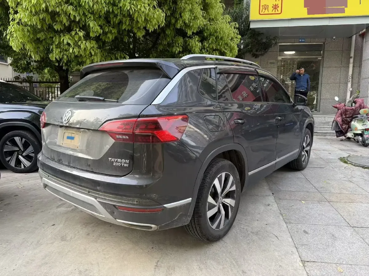 2019 Jeep Cherokee 2.0T 234HP L4 9AT,autocango,china used car exporter,china ev exporter,chinese used car exporter,chinese used ev exporter