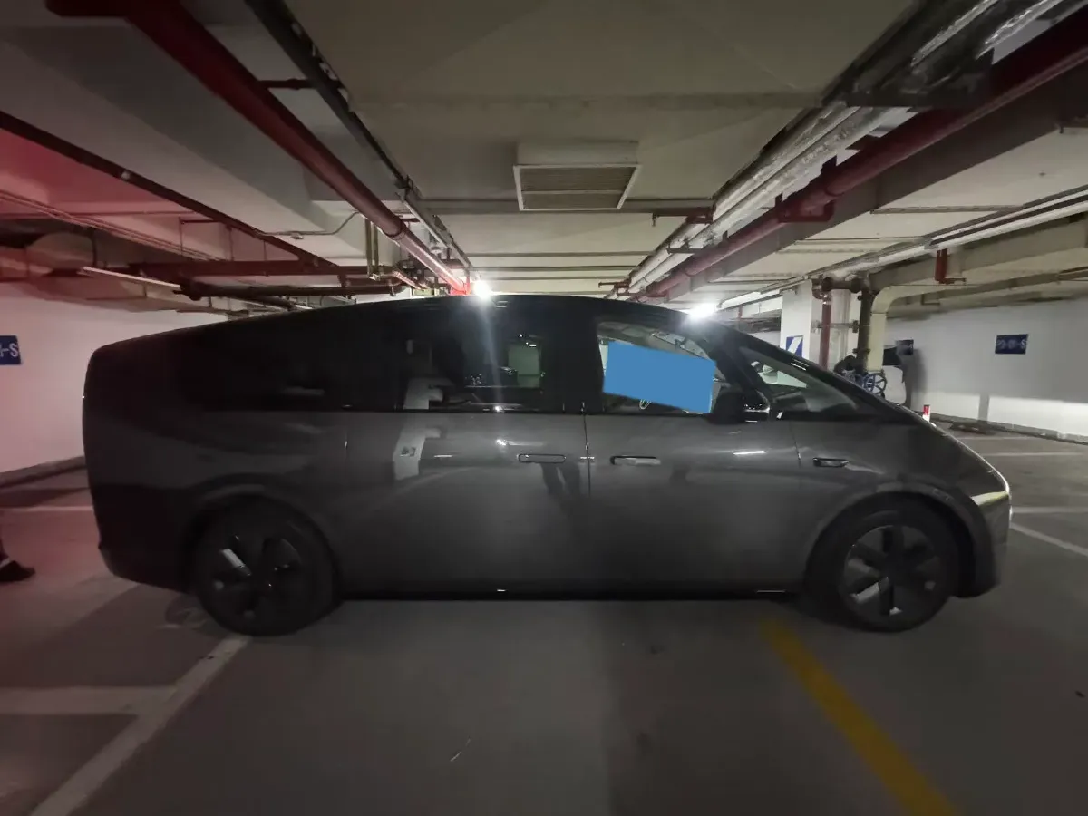 2024 Li MEGA BEV 102.7KWH,autocango,china used car exporter,china ev exporter,chinese used car exporter,chinese used ev exporter