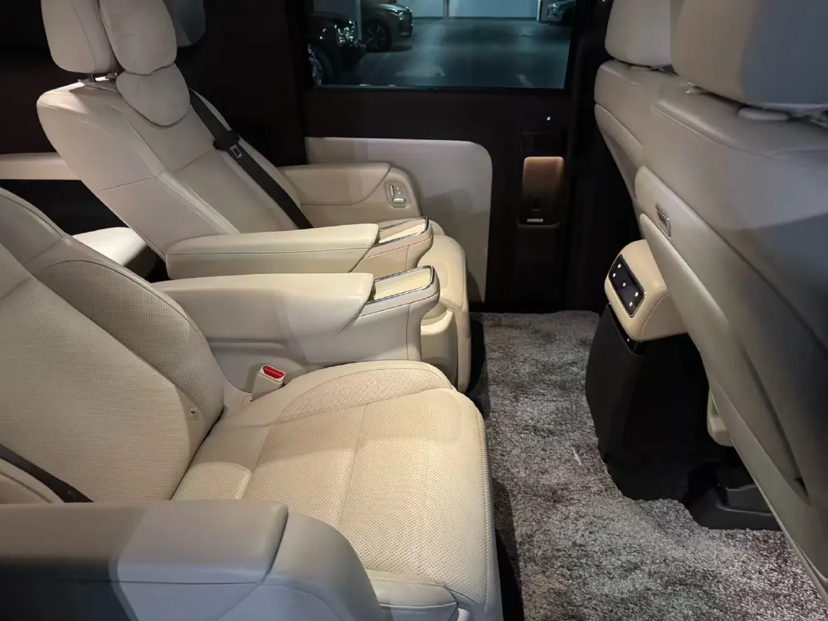 2024 Li MEGA BEV 102.7KWH,autocango,china used car exporter,china ev exporter,chinese used car exporter,chinese used ev exporter