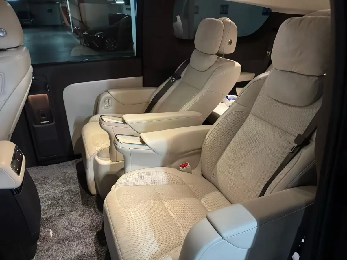 2024 Li MEGA BEV 102.7KWH,autocango,china used car exporter,china ev exporter,chinese used car exporter,chinese used ev exporter