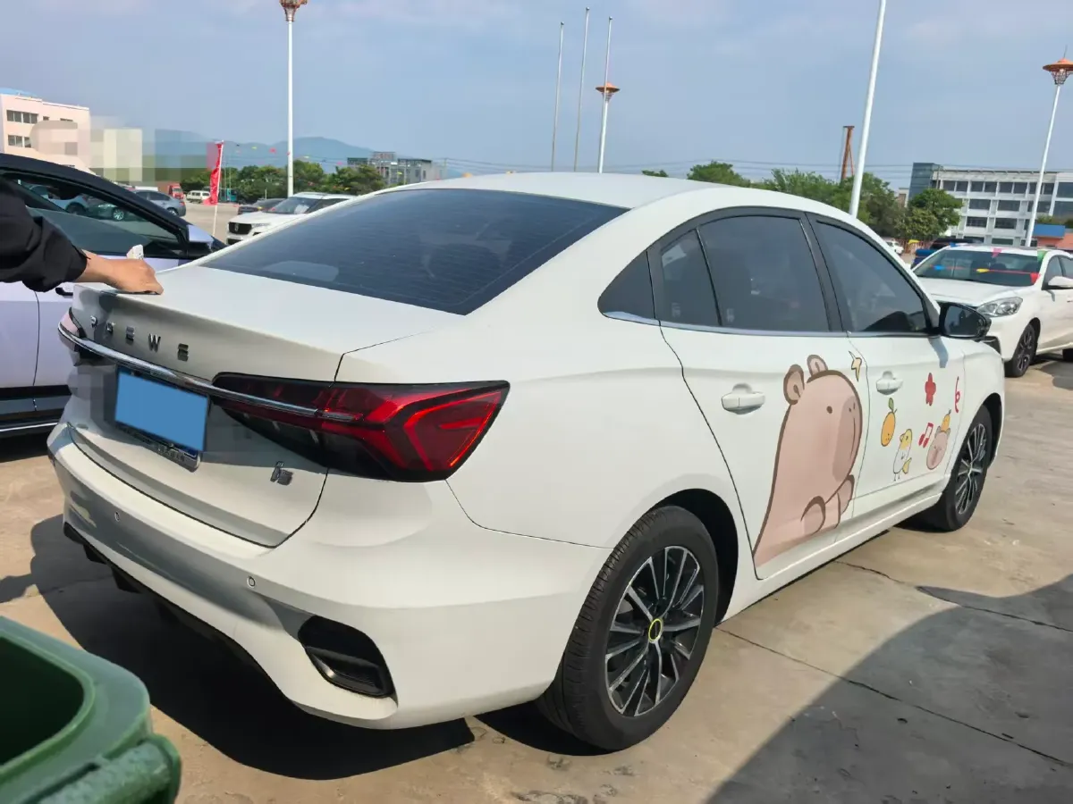 2021 Roewe i5 1.5L 120HP L4 CVT,autocango,china used car exporter,china ev exporter,chinese used car exporter,chinese used ev exporter
