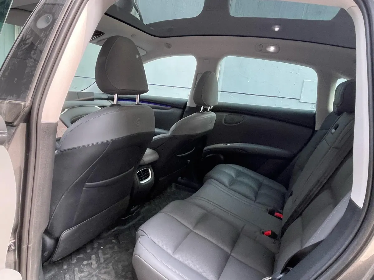 2023 IM LS6 BEV 100KWH,autocango,china used car exporter,china ev exporter,chinese used car exporter,chinese used ev exporter