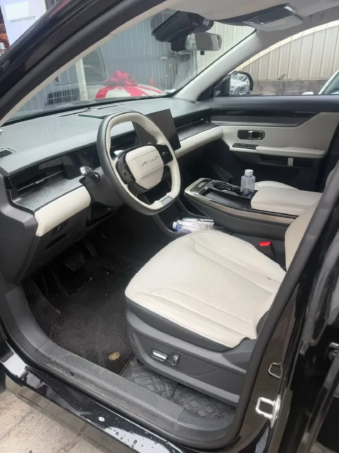 2022 Jetour DASHING 1.6T 197HP L4 7DCT,autocango,china used car exporter,china ev exporter,chinese used car exporter,chinese used ev exporter