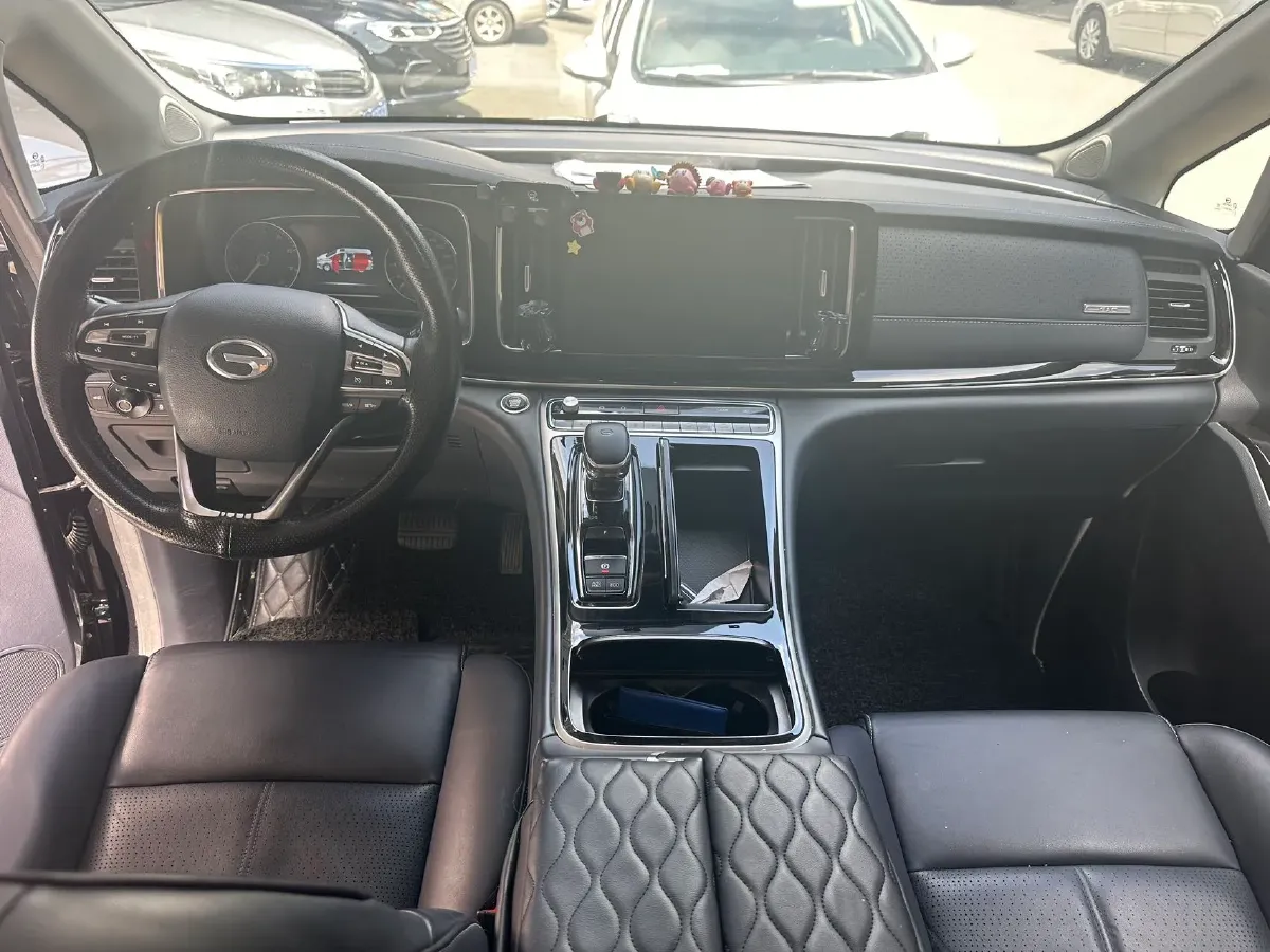 2021 GAC Trumpchi M8 2.0T 252HP L4 8AT,autocango,china used car exporter,china ev exporter,chinese used car exporter,chinese used ev exporter