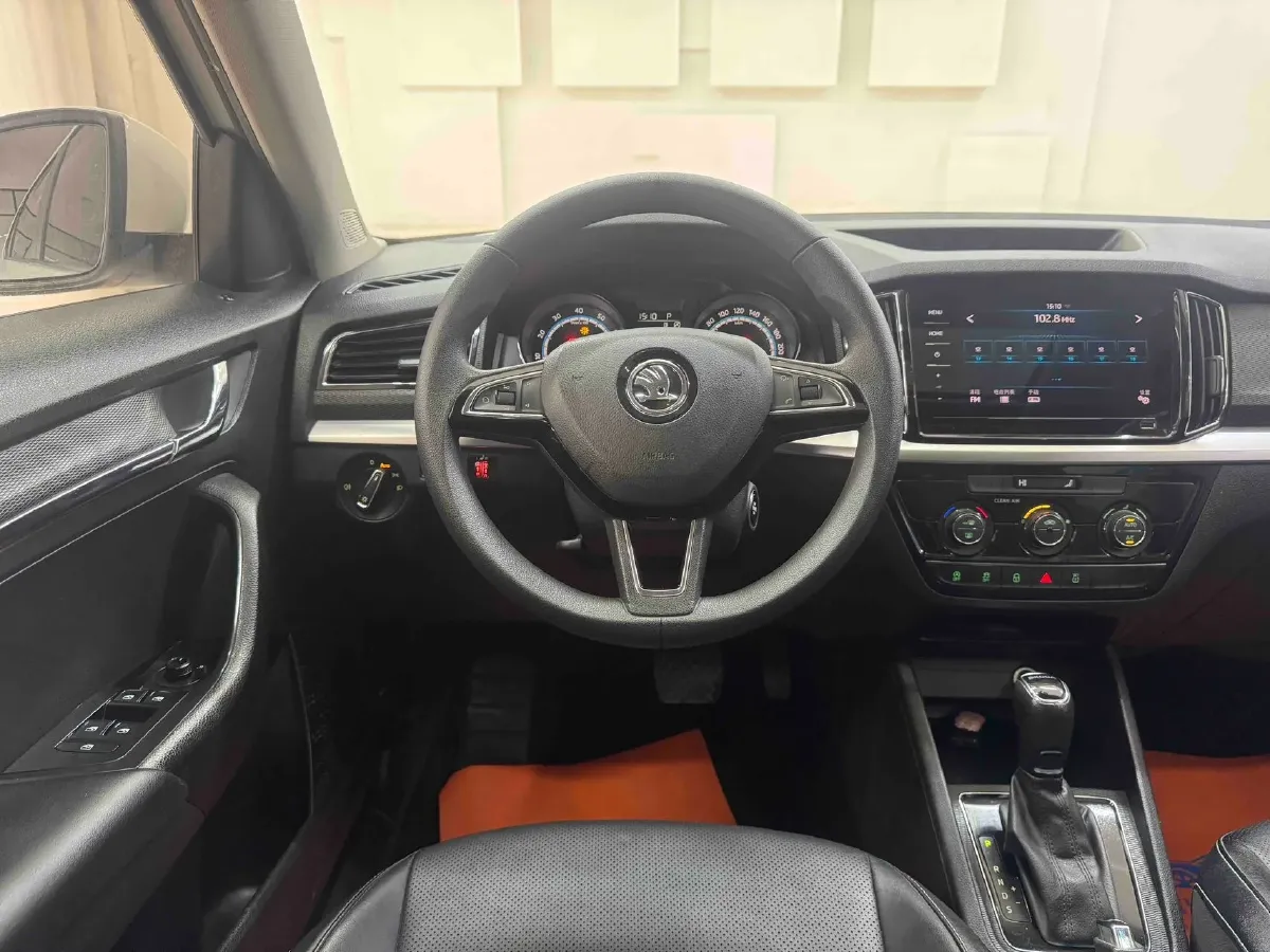 2022 Skoda Kamiq 1.5L 112HP L4 6AT,autocango,china used car exporter,china ev exporter,chinese used car exporter,chinese used ev exporter