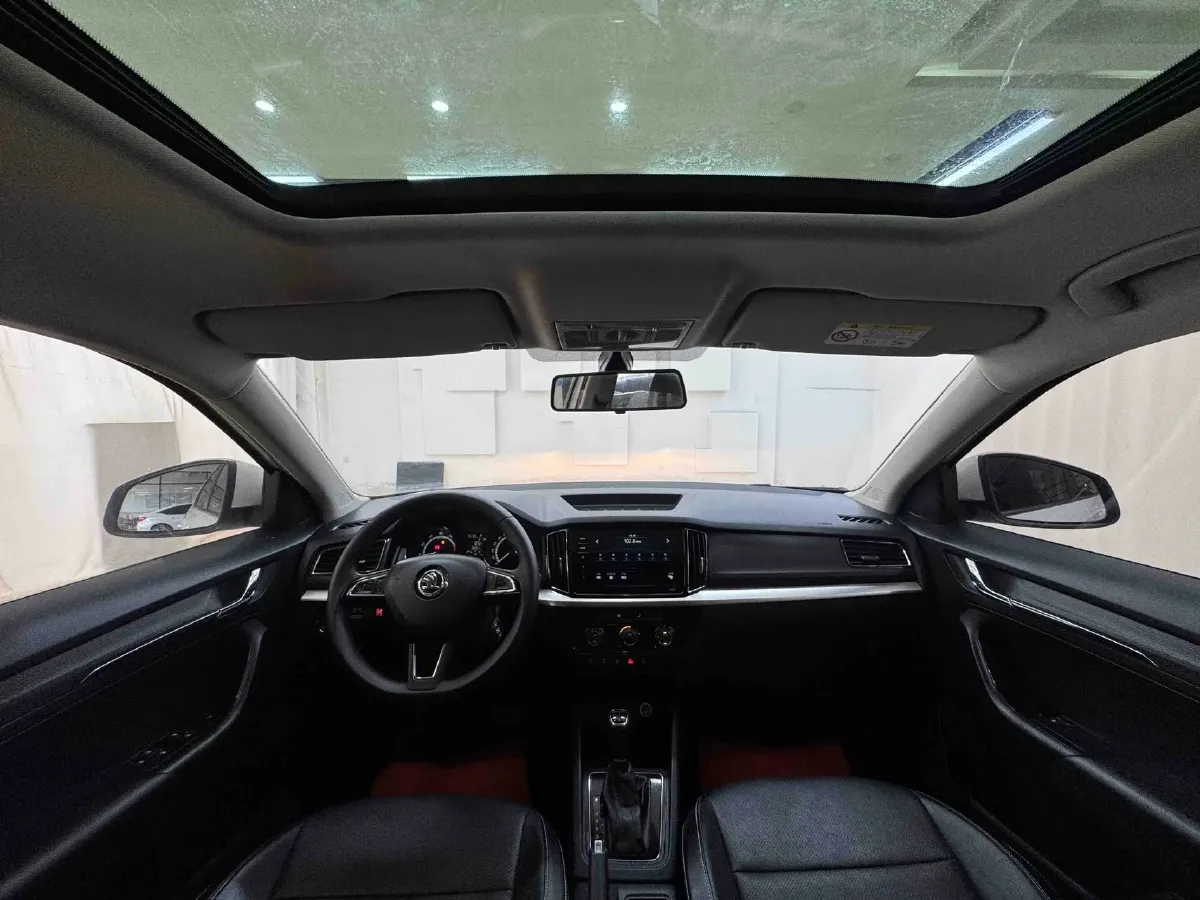 2022 Skoda Kamiq 1.5L 112HP L4 6AT,autocango,china used car exporter,china ev exporter,chinese used car exporter,chinese used ev exporter