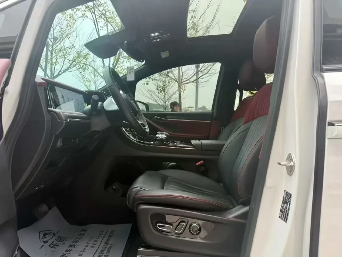 2023 GAC Trumpchi M8 2.0T 252HP L4 8AT,autocango,china used car exporter,china ev exporter,chinese used car exporter,chinese used ev exporter