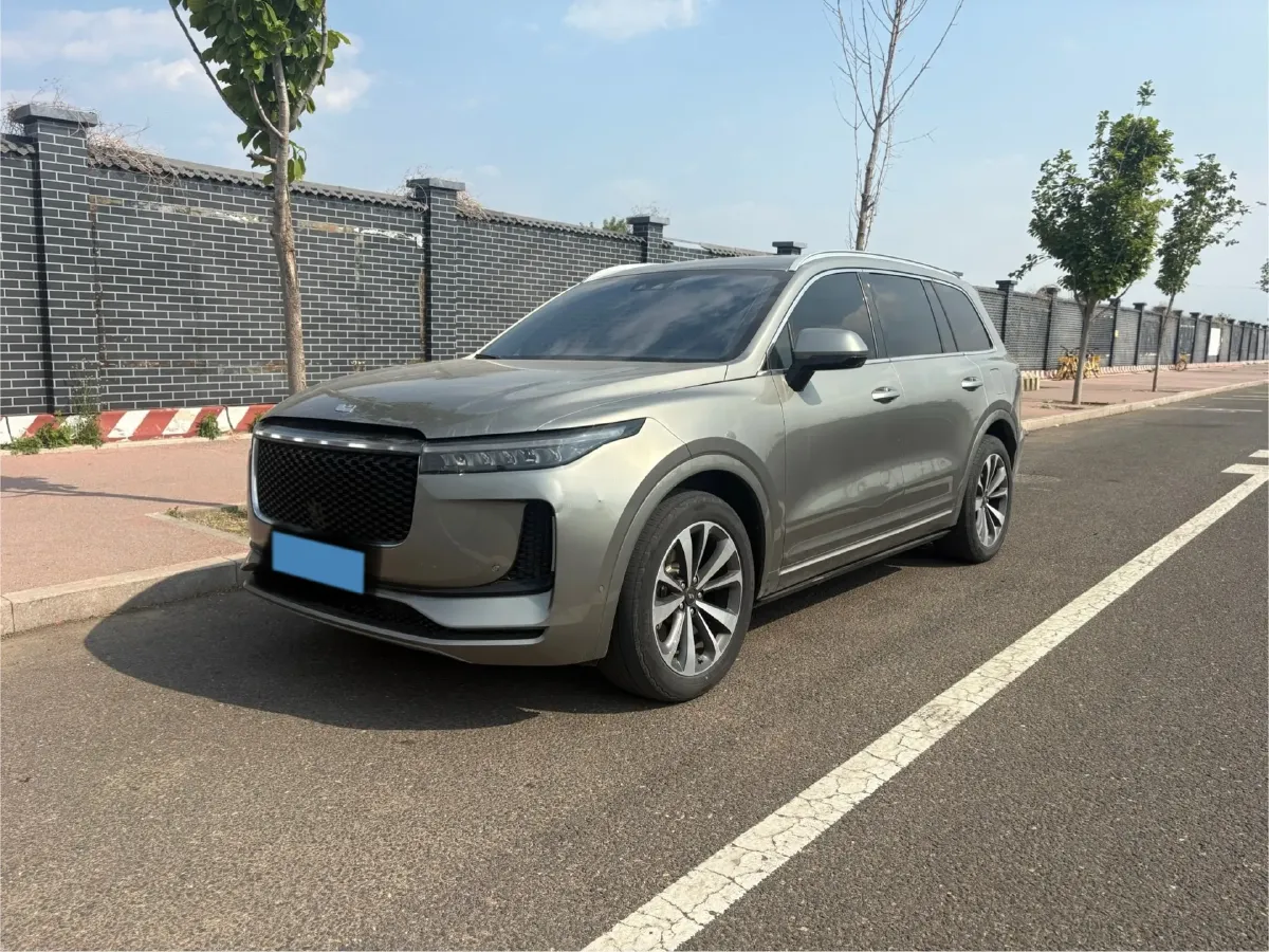 2020 Li ONE Range Extended 131HP REEV 40.5KWH,autocango,china used car exporter,china ev exporter,chinese used car exporter,chinese used ev exporter