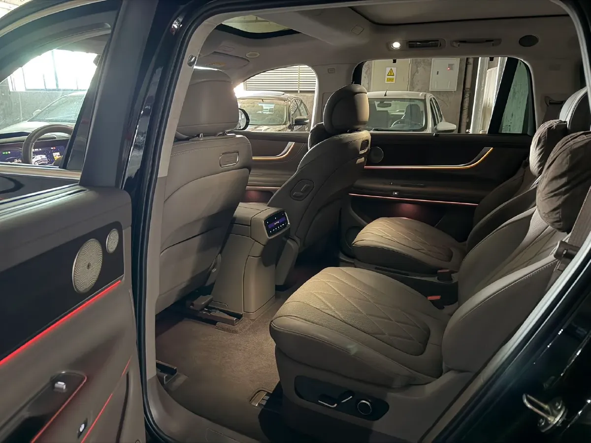 2024 AITO AITO M9 BEV 100KWH,autocango,china used car exporter,china ev exporter,chinese used car exporter,chinese used ev exporter