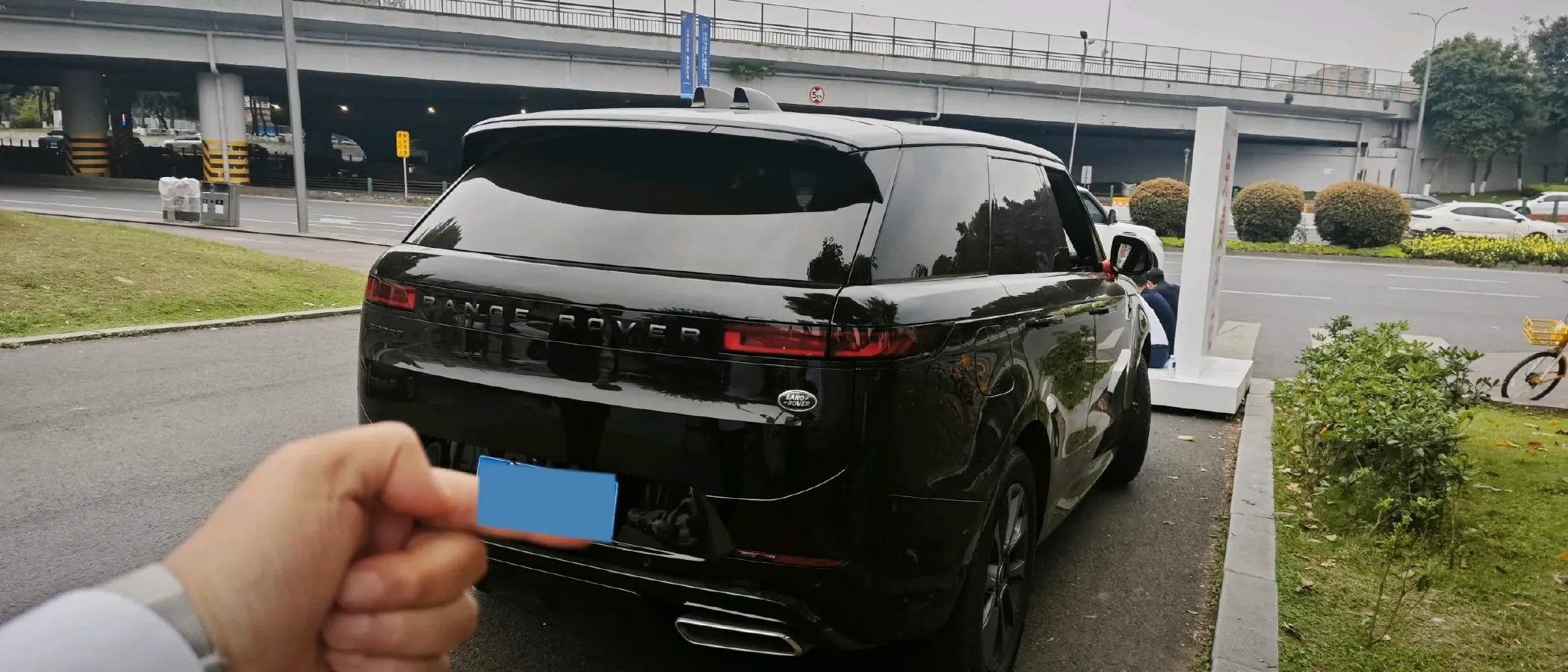 2023 Land Rover Range Rover Sport 3.0T 400HP L6 8AT,autocango,china used car exporter,china ev exporter,chinese used car exporter,chinese used ev exporter